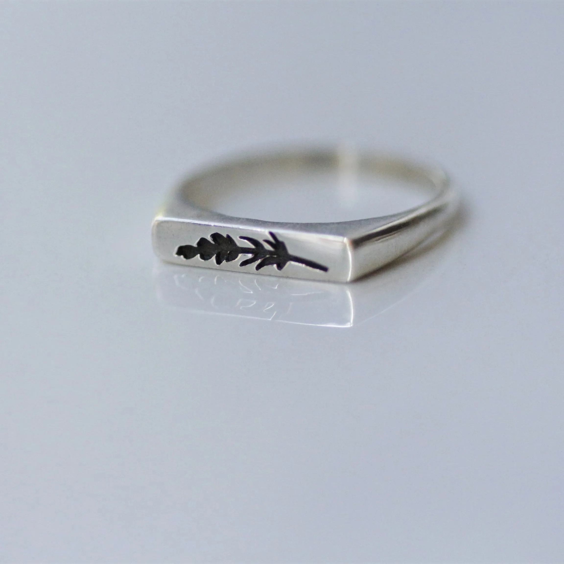 Lavender Signet Ring silver